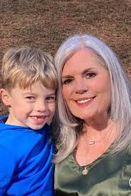 Ellie Triplett's Instagram, Twitter & Facebook