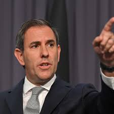 Ex-TC Alfred leaves 'salad bowl' of Australia reeling