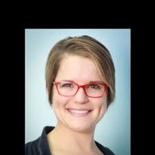 Lindsey Oakes's Instagram, Twitter & Facebook