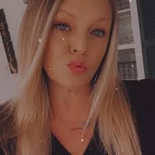 Charlene Hatch's Instagram, Twitter & Facebook