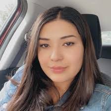 Lily Jones's Instagram, Twitter & Facebook