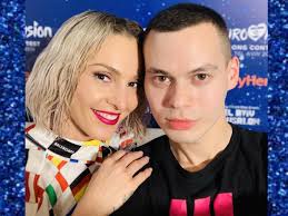 Ήλιους και θάλασσες (ilious kai thalasses lyrics. Tamta Eurovision 2019 Interview William Lee Adams Wiwibloggs Wiwibloggs