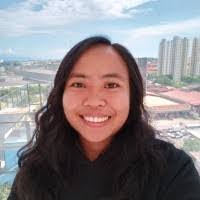 Marilee Gomez's Instagram, Twitter & Facebook