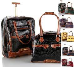 Samantha Brown Luggage Just Got This Set In Purple Can T Wait For It To Arrive Travel Luggage Set Cabin Bag Bags
