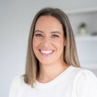 Ingrid Ebeling's Instagram, Twitter & Facebook