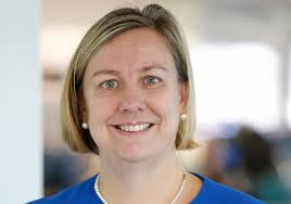 Janette Bell's Instagram, Twitter & Facebook