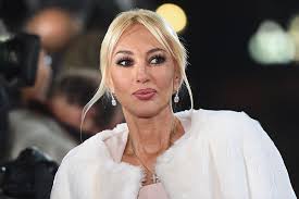 Новые клипы, альбомы и концерты в 2021 году на 24сми. Reper Eldzhej I Ego Zhena Nastya Ivleeva Zarazilis Koronavirusom Rossijskaya Gazeta