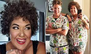 CAREER KARAOKE OR IDOL FAME