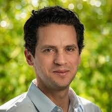 Andrew Perlmutter's Instagram, Twitter & Facebook