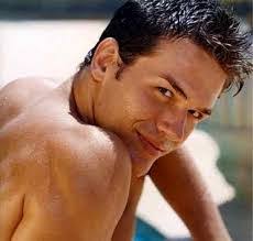 Alan Martini's Instagram, Twitter & Facebook