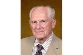 Bill Bay's Instagram, Twitter & Facebook