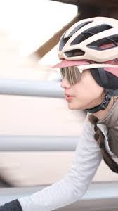 Jennifer Paras's Instagram, Twitter & Facebook