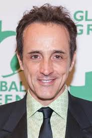 Mathew Holmes Películas • Edad