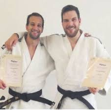 Stromnetz karate neuer trafo zur versorgung von osterreich mit burgenland strom der umgangssprachliche begriff stromnetz. Oktober 2019 Bremgarter Bezirksanzeiger