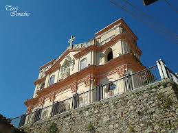 He has been married to stuntwoman jimena. Satriano Borgo Di Calabria