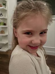 Let's talk children's piercings! I am more than happy to do kiddos  piercings, they are actually some of my favorite appointments☺️ While I do  not have an age requirement I do require