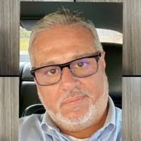 Andrew Lloret's Instagram, Twitter & Facebook