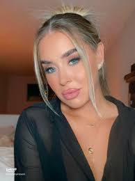 How to Recreate Leah Kateb's Stunning Makeup Look