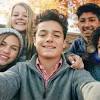 (des)abróchate el cinturón para un romance adolescente bien caliente. 1