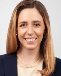 Lindsey Carey's Instagram, Twitter & Facebook