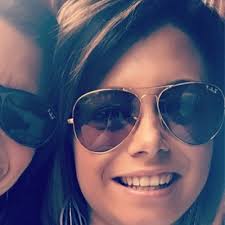 Lauren Holley (@LaurenHolley6)