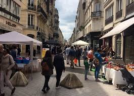 La grande aventure d'un chien en or. Grande Braderie D Automne A Rouen Deux Jours De Bonnes Affaires Et D Animations 76actu