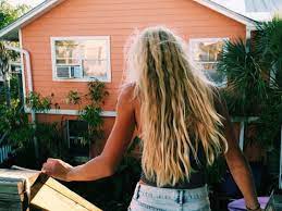 Squeeze and twist strands to enhance texture. A List Of The Best Sea Salt Spray For Fine Straight Hair Society19 Uk