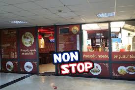 Platesti 1 pizza primesti 2. La Pasha Kebab