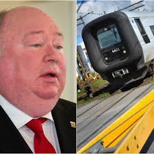 Här lämnas 1 746 namnunderskrifter över ”Kampviljan är stor”