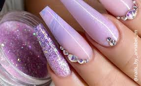 Pedicuring, manicuring, choosing nail designs… all these are accessorizing options transformed to a necessary add an accent nail design for your ring finger to give some sense of glamour to your basic easy nail design. The Best Nail Art Tutorials For Professionals Salons Direct