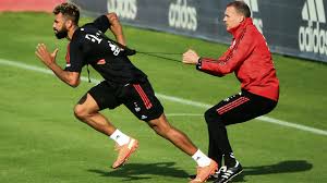 Champions league holders bayern munich ended the group stage by beating lokomotiv moscow to take their unbeaten run to. Fc Bayern Uberflieger Im Training Maxim Choupo Moting Zieht Alle Ab Bundesliga Bild De