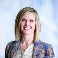 Donna Hamel's Instagram, Twitter & Facebook