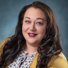 Laura Proffitt's Instagram, Twitter & Facebook