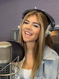 Frankie Jay Bank Pub Hull