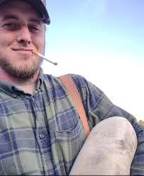 Jackie Mowery's Instagram, Twitter & Facebook