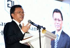 Episod visi kali ini, bersama datu dr sabariah putit, timbalan setiausaha kerajaan negeri, transformasi prestasi dan penyampaian perkhidmatan. Sarawak Page 16 Startup Borneo
