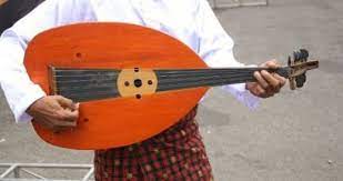 Untuk jenis bunyi, yakni kordofon. Alat Musik Gambus Fungsi Dan Cara Memainkannya