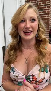 Caitlin Beckman's Instagram, Twitter & Facebook