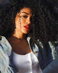 7 958 Likes 41 Comments Jasmine Brown Jasmeannnn On Instagram Sooo This Shirt I M Curly Hair Styles Curly Girl Hairstyles Curly Hair Styles Naturally