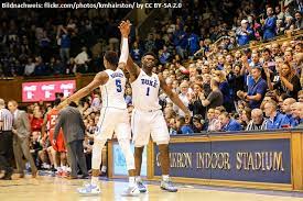 Zion williamson christian laettner grayson allen jj redick vince carter. Zion Williamson Unterschreibt Schuh Vertrag Bbl Profis