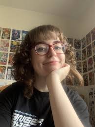 Kara Moran's Instagram, Twitter & Facebook