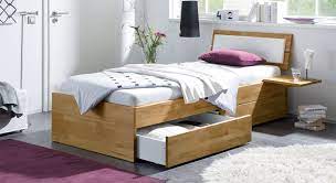 Bopita yara bett weiss 90x200cm inkl lattenrost und 2 schubladen. Einzelbett Aus Holz Mit Schubladen Kaufen Leova Betten De