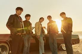 The album has this typical clear hard case album look. The Book Of Us Negentropy Chaos Swallowed Up In Love Day6 Wiki Fandom