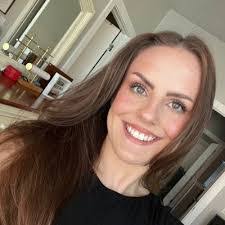 Heather Knowlton's Instagram, Twitter & Facebook