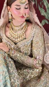 Hadiqa kiani salon faisalabad @akhyarghaniphotography For makeup details  contact 0418720395 0412602895