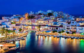 A boisterous port city on the surface, this urban capital of crete hides millennia of history beneath its modern trappings. Fotos De Creta De Stock Creta Imagenes Libres De Derechos Depositphotos