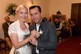Traumhochzeit In Kitzbuhel Falk Raudies Und Andrea Muhlbauer Ex Frau Von Maxi Arland Sagen Ja Jetset Media Das Exklusive Entertainment Magazin