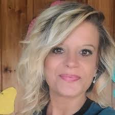 Brandi Holden's Instagram, Twitter & Facebook