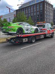 Insgesamt labert er eigentlich nur scheiße und ich würde ihm am liebsten auf's maul hauen. Avocadolf Fahrt Jetzt Keinen Porsche Mehr De