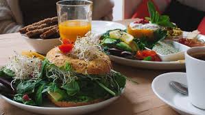 11 Tipps Fur Einen Schonen Sonntag Im Mai Mit Vergnugen Berlin Lebensmittel Essen Vegane Gerichte Essen